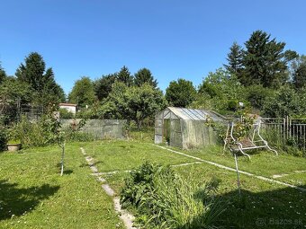 Záhrada s chatou - Devín - 16