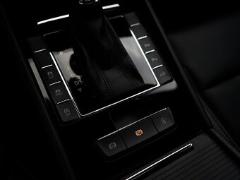 Škoda Superb Combi 2.0 TDI SCR L&K DSG - 16