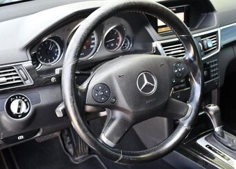 Mercedes-Benz Třídy E 220CDI AVANTGARDE A/T 2xKOLA 125 kw - 16