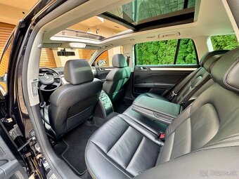 Skoda Superb COMBI 2.0tdi 125kw 4x4+NAVI+Panorama+TOP stav - 16