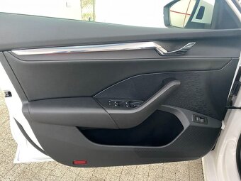 Škoda Octavia Combi 2.0 TDI DSG Style 110 kW - 16