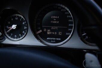 Mercedes E 63 AMG Performance, Krásny stav, Pano, Distronic - 16