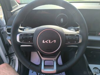 Kia Sportage 1.6 T-GDi FWD 7DCT MY25 EDÍCIA 30 - 16