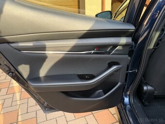 Mazda 3 2.0 Skyactiv G122 A/T – výbava Plus, 2020, 76k km - 16