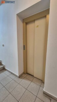 Priestranný 1-izbový byt s balkónom pri mestskom parku - 16