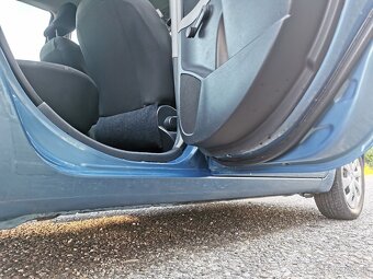 Toyota Yaris II, 1,3i, 64 kw, 165000 km - 16