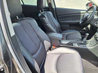 Predám MAZDA 6 COMBI 2,2 D - 16