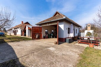 ZREKONŠTRUOVANÝ gazdovský dom, pozemok 1990m2, MÉRA - 16
