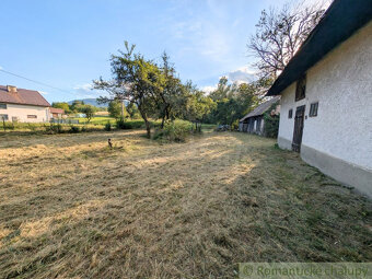 Priestranný pozemok s pôvodným domom - Kolonica, okr. Snin - 16