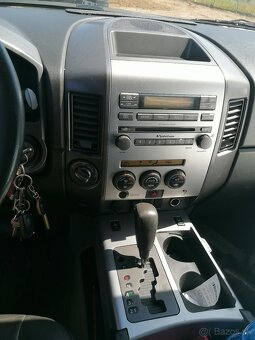 NISSAN TITAN V8 - 16