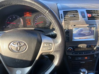 Toyota Avensis T27 Kombi - 16