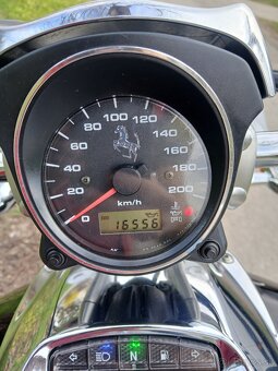 Suzuki M800 Intruder - 16