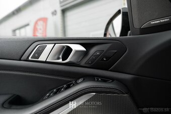 BMW X5 xDriveM50i A/T - 16
