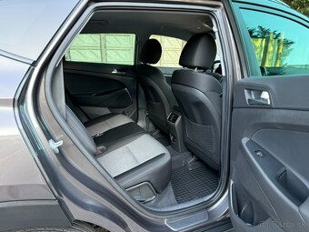 HYUNDAI TUCSON 1.6 GDI SMART/ 60 000 km/ 1.MAJITEĽ/ NEBÚRANÉ - 16