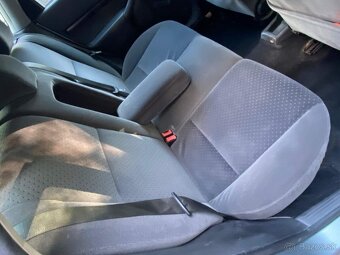 Ford Focus Combi GHIA 1.8 TDCI 85kW klima tažné xenony 2004 - 16