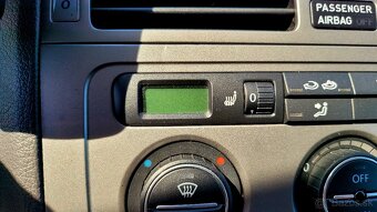 Volkswagen Touran 2.0 TDI-103 kw  kod motora BMM - 16