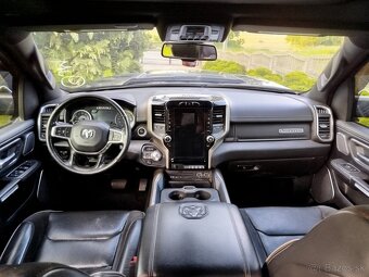Dodge RAM LARAMIE , 4x4 , full vybava , 2019 rok - 16