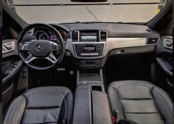 Mercedes GL350 - 16