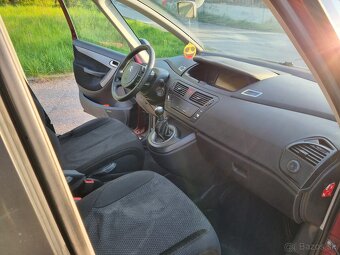 Citroën C4 Picasso 1.6 HDi – 7-miestny - 16
