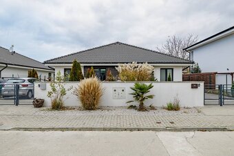 ASSENZIO - EXKLUZÍVNE - 3 IZBOVÝ DOM - BLATNÁ NA OSTROVE - Š - 16