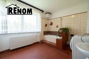 Dvojpodlažný dom na okraji mesta Šaľa (bazén , garáž, záhrad - 16