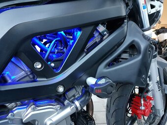 Suzuki SV 650 N - 16