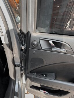 Škoda Superb Combi 2012, 2.0, 4x4, 103kW, DSG, audio tuning - 16