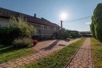 Rodinný dom s veľkým pozemkom | 2 064 m² | Komárovce - 16