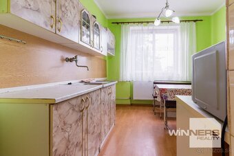 Na predaj priestranný rodinný dom v obci Buzica - 16