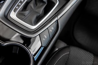 Ford Mondeo 2.0 TDCi Duratorq Titanium A/T - 16