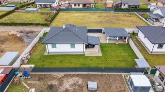 Moderný bungalov s krásnym pozemkom 700m2/Podhorie - Beluša - 16