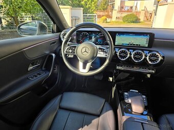 Mercedes-Benz A trieda 200 /T, Mesačne: 304€ - 16