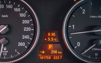 BMW X5 xDrive30d - 16