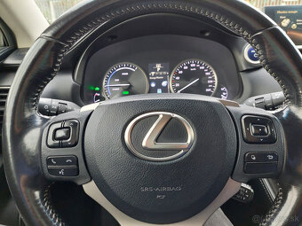 Lexus NX 300h 2.5 FWD Comfort - 16