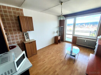 Garsónka s Lodžiou, krásnym výhľadom, blíz.CENTRA, Karpatská - 16
