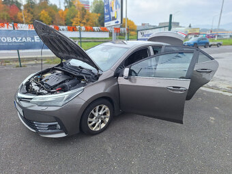 Toyota Corolla 1.6 l Valvematic Executive - 16