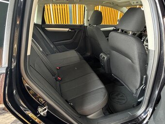 Volkswagen Passat Variant 1.6 TDI BMT Trendline - 16