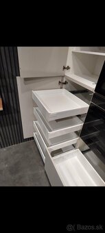 Kuchynská linka - 16