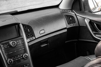 Mahindra XUV 500 W8 2.2 16V CRDi 4x4 EURO 6 - 16