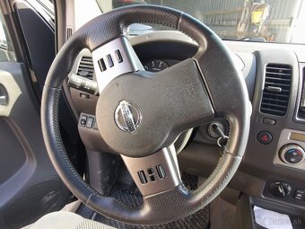 Nissan Navara 2.5 dCi - 16