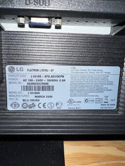 REZERVOVANÉ AMD Ryzen 7 2700X, Asus Prime B450M-K - 16