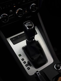 Škoda Octavia 2.0 TSI Ambition s DSG - 16