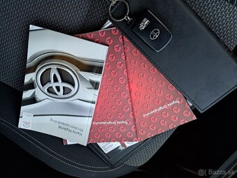 Toyota Yaris HYBRID Automat - 16