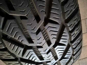 ZIMNÉ 195/65 R15 91T 4 ks MATADOR a 2 ks KORMORAN cca 8 mm - 16