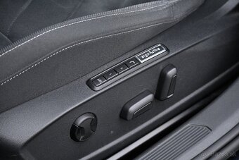 VOLKSWAGEN GOLF VIII 2.0 TDI, Style - 16