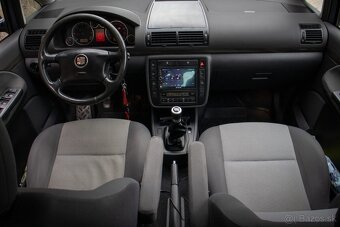 Seat Alhambra 2.0 TDi Stylance - 16