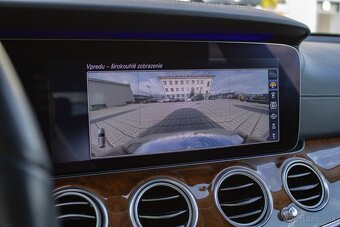 Mercedes E trieda Kombi 400d 4matic /aj na splátky/ - 16