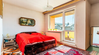 FINREA│5 izbový rodinný dom s garážou v tichej ulici - Záska - 16