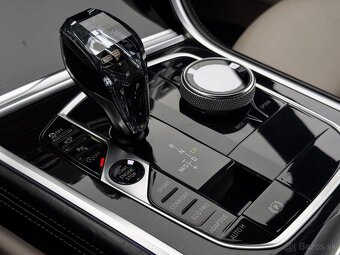 BMW Rad 8 Coupé 840d xDrive - 16