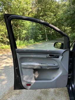 Volkswagen Touran 1.9 TDI 77kw/2006 - 16